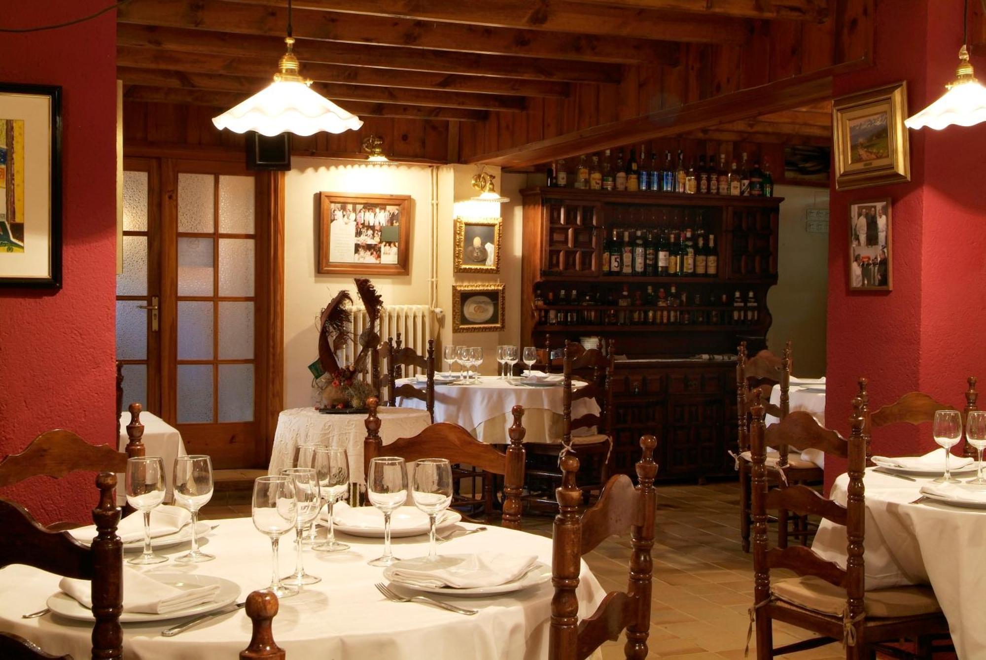 Aero Hotel Cerdanya Ca L'Eudald Альп Экстерьер фото